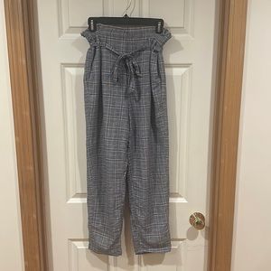 American Eagle High Waisted Plaid Pants, Size M